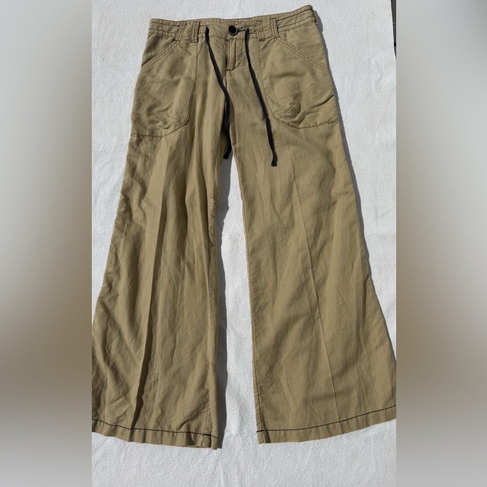 EUC Women’s Free People Khaki Chinos with Black Drawstring 10